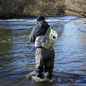 Paquete de eslinga de <span class=keywords><strong>pesca</strong></span> con mosca impermeable IPX8 840D TPU <span class=keywords><strong>bolsa</strong></span> de eslinga de <span class=keywords><strong>pesca</strong></span> 13L mochila de aparejos con soporte de caña cremallera hermética - Product Image 6