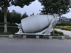Camion malaxeur à béton SINO TRUCK HOWO d'origine Shandong, 10 m³, avec une charge utile totale de 6001-14000 kg - Product Image 4