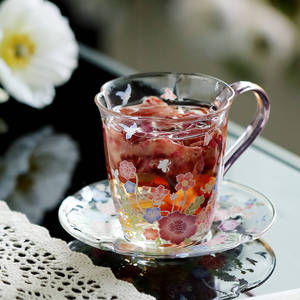 Set di Tazze e Piattini da Caffè in Vetro Squisiti e Lussuosi con Motivi Floreali Tazze da Latte di Alta Qualità e Raffinate - Product Image 1