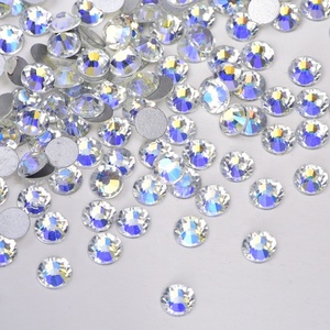 Oleeya Promotion SS3-SS34 Strass en verre cristal Moonlight non thermocollants pour ongles, robes et bijoux - Product Image 2