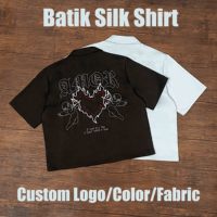 Kemeja Pria Batik Sutra Bordir Custom Kerah Lapel Hitam Model Boxy Kancing Depan Bahan Polyester 100% Ringan Gaya Streetwear Musim Semi Panas 2026