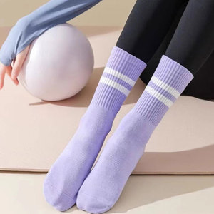 Chaussettes de sport de yoga d'automne pour femmes Pilates <span class=keywords><strong>barre</strong></span> parallèle No Show Floor Grip antidérapant tricoté anti-bactérien course à pied - Product Image 2