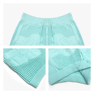 JMSWEATER Pantalones Cortos de Punto Grueso de Algodón con Logotipo Jacquard Personalizado OEM/ODM para Mujer - Product Image 3