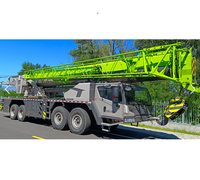 Camion-grue de carrière durable de 200 tonnes ZOOMLION ZTC2000VS863-1 pour travaux d'entretien utilitaire