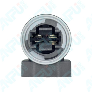 <b>Halogen</b> Lamp Holder HJ-18 For Car Turn Signals 3156-3157 Series New - Product Image 1