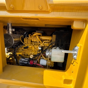 Nouvelle pelle hydraulique sur chenilles d'occasion Caterpillar 10 tonnes CAT310 de fabrication japonaise, très demandée, avec godet de 0,45 m, puissance de 55,4 kW, poids de 10172 kg - Product Image 5