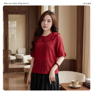 เสื้อผู้หญิงผ้าชีฟองเมทัลลิก คอปีเตอร์แพน แต่งระบาย แขนครึ่งแขน สไตล์หรูหราสำหรับใส่ทำงาน รับผลิตแบบ OEM ODM ราคาขายส่ง - Product Image 3