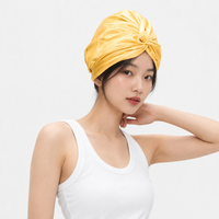 Topi tidur berbahan 100% sutra ini anti kusut, lembut, nyaman, dan ramah di rambut serta kulit Anda.