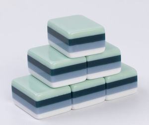 ชุดไพ่นกกระจอกอะคริลิคสีเขียวเข้มสี่ชั้นแบบอเมริกันสุดหรูทันสมัยสั่งทำได้  รักษ์โลกและทนทาน เหมาะสำหรับการสังสรรค์ในครอบครัว - Product Image 3