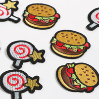 Écussons brodés personnalisés en tissu pour dessins animés, badges à coudre, patchs brodés pour vêtements, étiquettes tissées personnalisées
