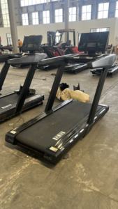 <span class=keywords><strong>Promotion</strong></span> sur <span class=keywords><strong>tapis</strong></span> roulant motorisé à écran tactile LED robuste équipement de fitness à usage commercial avec entraînement électrique pour une utilisation en salle de sport - Product Image 4