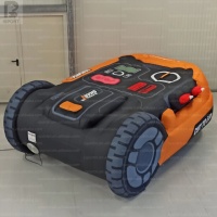 Modèle publicitaire de tondeuse à gazon robotisée géante gonflable LED personnalisée pour la promotion d'équipements/marques/expositions