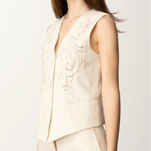 Conjunto de Dos Piezas de Verano para Mujer, Chaleco con Botones y Pantalones de Lino Bordados, Estilo Casual, Venta al Por Mayor - Product Image 4