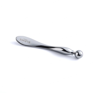 Aplicador de Crema para Ojos Plateado con Etiqueta Personalizada, Varita de Masaje de Belleza, Cuchara Cosmética, Espátula Cosmética de Metal - Product Image 4