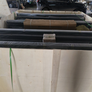 Paneles y Puerta de Cerca de Alambre Recubiertos de PVC con Orificios Cuadrados Curvos 3D, Malla de Alambre Soldada en V de Acero al Carbono de 5mm de Espesor en Venta - Product Image 4