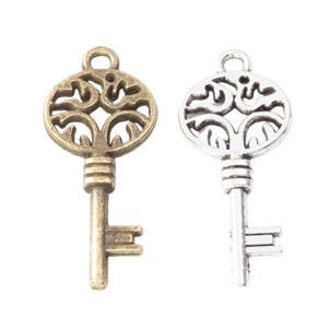 Breloque Clé Ornée en Alliage <span class=keywords><strong>de</strong></span> Zinc Bronze Antique pour la Fabrication <span class=keywords><strong>de</strong></span> Colliers Steampunk - Product Image 2