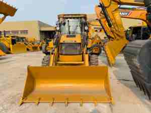 Retroexcavadora Caterpillar 424 Usada, Motor de Alta Eficiencia para Trabajos Pesados, en Stock, Entrega Rápida - Product Image 5