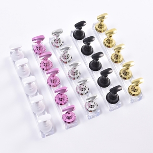 แท่นวางฝึกทำเล็บแม่เหล็กแบบพกพา ดีไซน์ใหม่จาก KADS ฐานอะคริลิคสำหรับโชว์และฝึกทำเล็บเจล - Product Image 4