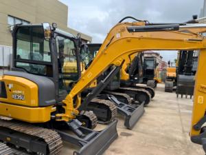 Nueva Miniexcavadora XE35U, Excavadora de Giro Cero de 3.5 Toneladas, Original, Maquinaria de Construcción Compacta para Exportación Global - Product Image 1