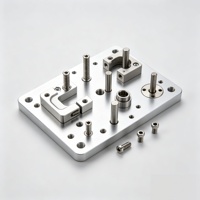 Plaque de fixation usinée CNC sur mesure, rivets, goujons, pièces de quincaillerie de précision, fabricant OEM