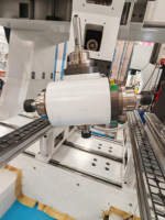 Machine de fraisage CNC à portique 5 axes Tonsing, double broches, double tables, haute précision, robuste pour la sculpture sur bois massif