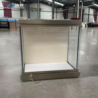 Comptoir d'exposition de bijoux avec éclairage LED, vitrine en verre trempé pour hall d'exposition, fourni par l'usine