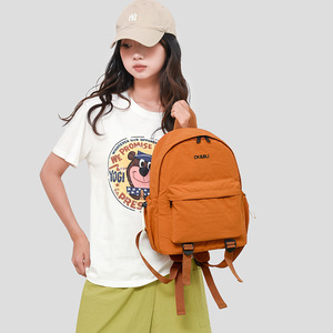 Mochila de Viaje Ligera y Versátil para Mujeres y Hombres, para Senderismo al Aire Libre, para Ir al Trabajo, con Compartimento para Portátil, para Estudiantes de Secundaria y Preparatoria - Product Image 1