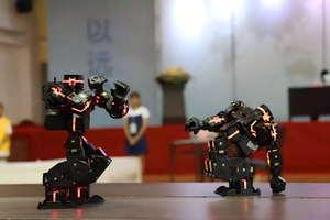 Kit de Robot Humanoide Bípedo STEM My Robot Time, 18 Servomotores, 256 LED a Todo Color, Juguete Programable de Competición para Niños, Gran Venta - Product Image 5