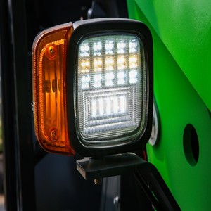 Cargador de Ruedas Delanteras Eléctrico Compacto de 800 Voltios, Motor Dual de Imán Permanente AC, Batería LiFePO4 (21.5kWh), BMS Inteligente con CAN-Bus - Product Image 5