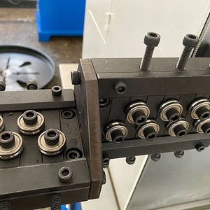 Mesin pegas kawat baja cnc kustom pabrik mesin koil pegas 3 meter mesin pemotong laser tabung logam - Product Image 4