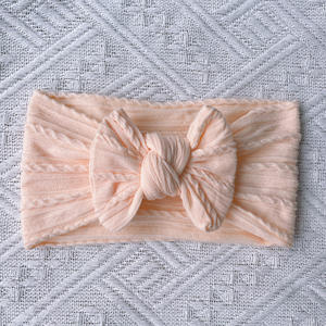 Bandeau pour cheveux bébé en tissu élastique large, fait main, pour usage domestique, super doux, matériau sûr, avec nœud - Product Image 2