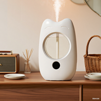Mini diffuseur d'huiles essentielles en forme de chat 50ML personnalisable 7 vitesses de conception murale autocollant personnalisé portable pour hôtels