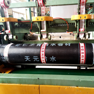 Membrane d'étanchéité en bitume pour toutes les conditions météorologiques, pour la <span class=keywords><strong>réparation</strong></span> d'infiltrations d'<span class=keywords><strong>urgence</strong></span> et les solutions de scellement permanent des toitures - Product Image 6