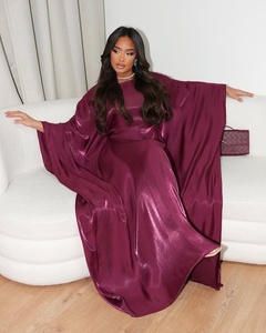 ชุดราตรีงานเลี้ยงแบบเรียบหรู แขนทรงปีกค้างคาว ผ้าวิบวับ ยาวแบบแม็กซี่ สำหรับผู้หญิง รุ่น L412 - Product Image 3