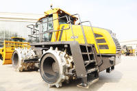Compacteur de déchets industriels XH235 pour l'élimination des déchets et la compactation en profondeur