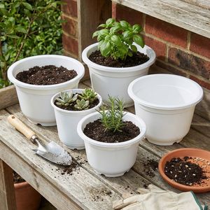 Pot de fleurs en plastique PP blanc avec bord large, fourni par le fabricant, pot de fleurs écologique et durable pour la culture de plantes d'intérieur et d'extérieur - Product Image 1