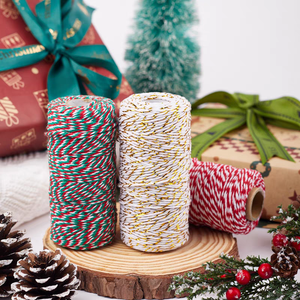 Carrete de cuerda de algodón de macramé de 2mm Rollred y White Bakers Twine Cuerda metálica para envolver regalos Decoración de Navidad - Product Image 2