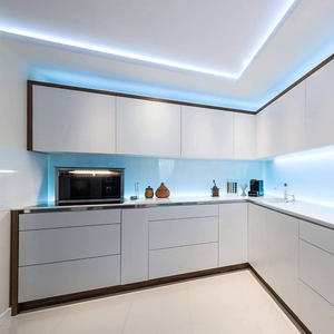 Luce LED tricromatica doppia 0,6 m, 2x9 W, ideale per l'illuminazione efficiente in spazi industriali e commerciali. - Product Image 2