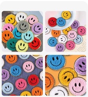 Meilleures ventes Patch brodé en chenille de conception personnalisée Smile Broderie mignonne en fer sur vêtements Chapeaux Sacs Tissu tissé de haute qualité