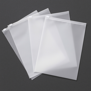 Saco Ziplock Personalizado Transparente Fosco Reutilizável de Plástico Fosco para Embalagem de Roupas, Calçados e Moda Praia com Logotipo - Product Image 5