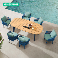 Ensemble de jardin moderne en rotin, teck et métal, résistant à l'eau, design écologique, table et chaises 4 places