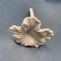 Pierre poreuse de diffuseur d'arome de fleur de roses en céramique pour la voiture