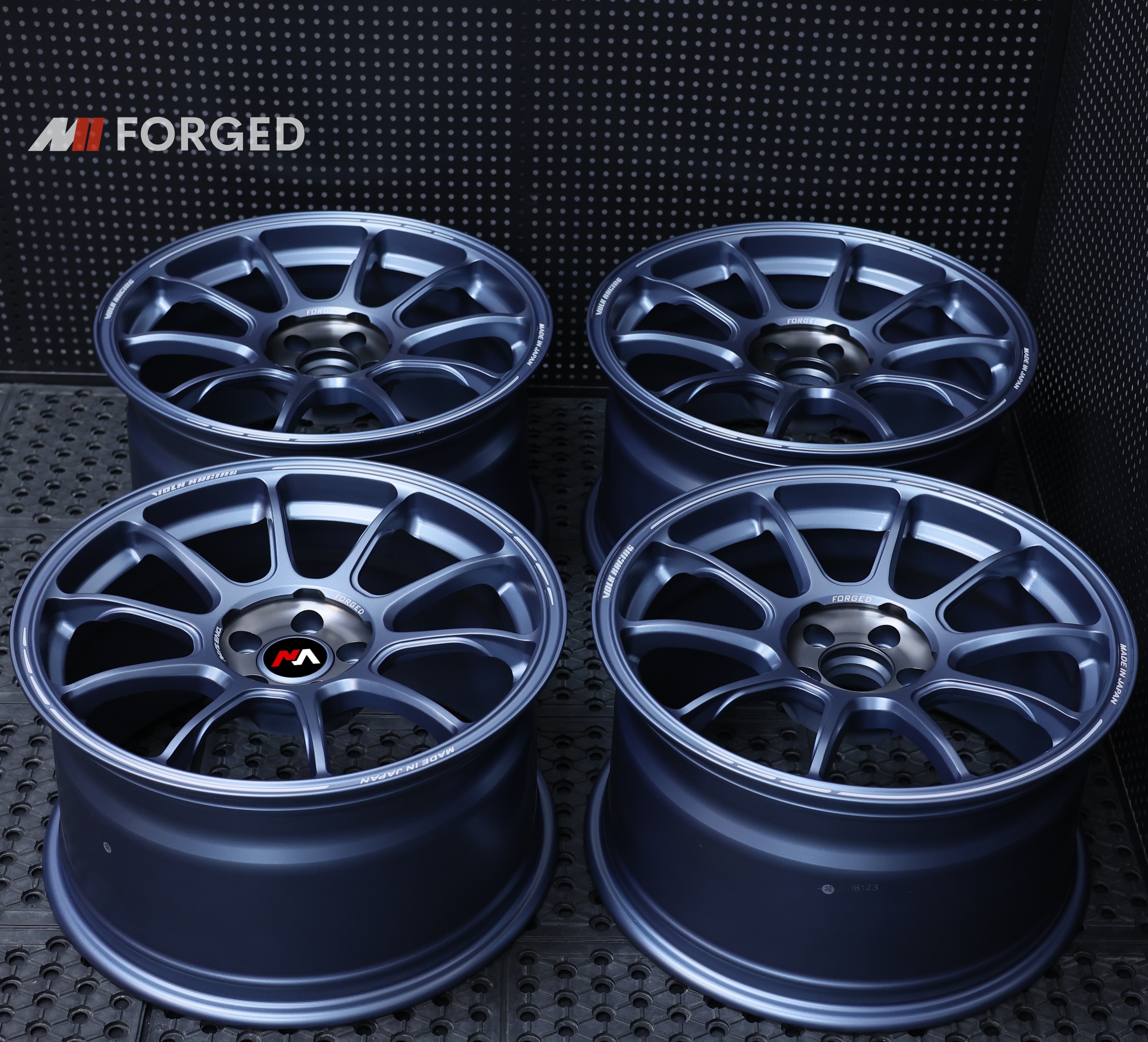40年代位前のブラジル産メノー　円周14センチ　12センチ　厚さ7ミリ未満 MNフォージドVolk Racing Sport Ze40リム ダイヤモンドダークガンメタル