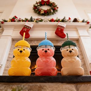 كوب زجاجي على شكل دب من البوروسيليكات بالجملة، كوب زجاجي مقاوم للحرارة، كوب زجاجي للقهوة المثلجة على شكل دب مع غطاء وقش - Product Image 1