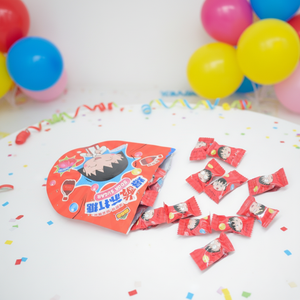 Chibi Maruko IP Super Sour <span class=keywords><strong>Soda</strong></span> Candy Custom Sabores y colores mezclados <span class=keywords><strong>Caramelos</strong></span> <span class=keywords><strong>de</strong></span> bola afrutados con clips acrílicos Caja <span class=keywords><strong>de</strong></span> embalaje - Product Image 2