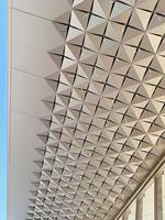 Système de plafond en aluminium Prima Interior avec finition thermolaquée pour la décoration de bâtiments modernes