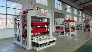Machine automatique <span class=keywords><strong>de</strong></span> fabrication <span class=keywords><strong>de</strong></span> blocs creux en ciment à emboîtement avec PLC, briques en béton, construction en briques à emboîtement - Product Image 4