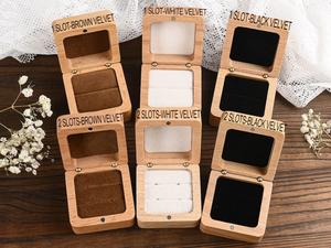 Caja de anillo de compromiso de boda de madera personalizada - Product Image 6