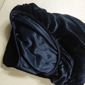 Robe longue de sorcière gothique vampire pour mascarade, costume de mariée chauve-souris d'Halloween avec chapeau, idéal pour les carnavals et spectacles, inspiré de la télévision - Product Image 3