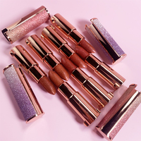 Lipstik Matte Solid Wanita Berpigmen Warna-warni, Melembapkan, Ukiran Tradisional, Rebranding, Label Baru dari Supplier
